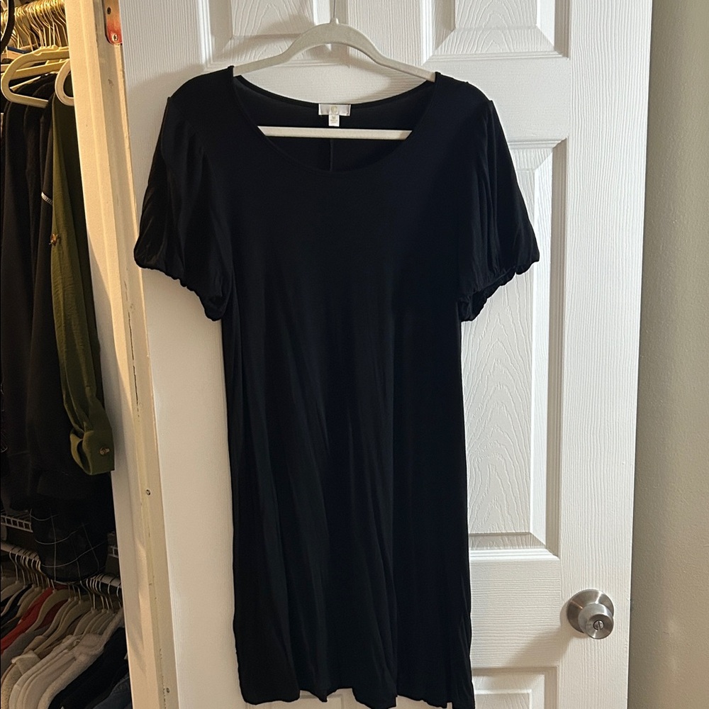 Black Short Sleeve Dress